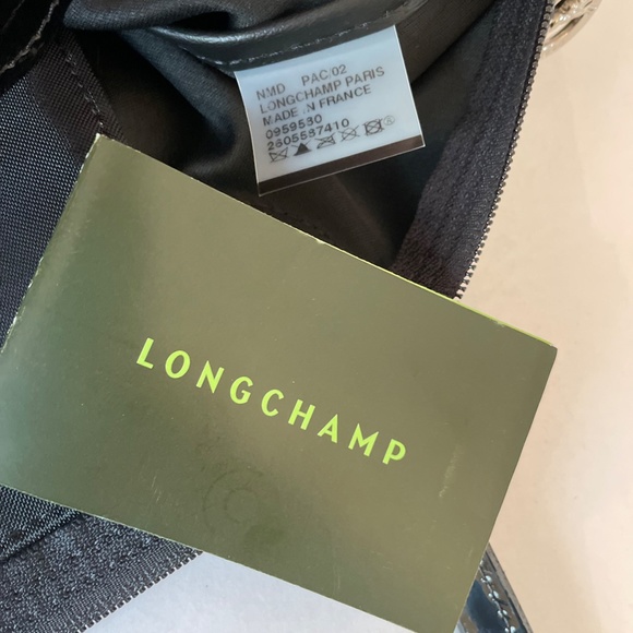Longchamp Green and Black Tote with Foldable Design - Picture 14 of 14